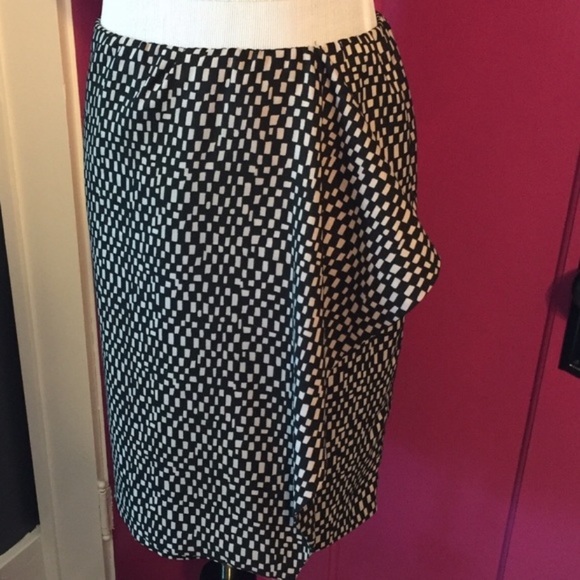 Vince Camuto Skirt - Picture 6 of 6
